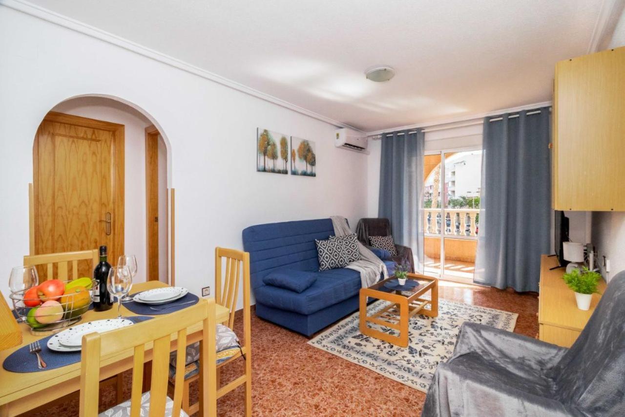 Apartamentos Villa Madrid Торевьиа Экстерьер фото
