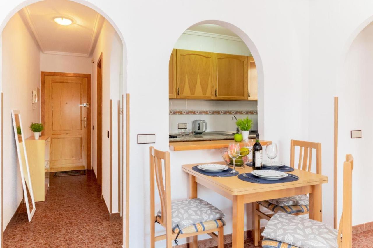 Apartamentos Villa Madrid Торевьиа Экстерьер фото
